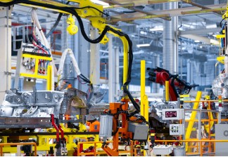 Производство вручную: почему у промышленных компаний столь низкий уровень автоматизации
