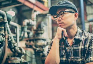 Незаменимый сотрудник в организации – ценный актив или риск?