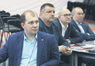 Единственный путь: система непрерывного обучения персонала Уральской Стали