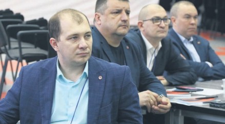 Единственный путь: система непрерывного обучения персонала Уральской Стали