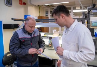 Удобство в деталях: как новое приспособление сокращает время контроля при изготовлении волноводов