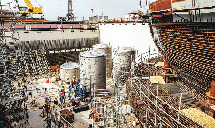 Резервуары для обработки жидкости внутри реакторного здания АЭС «Вогл-3» на юго-востоке США
